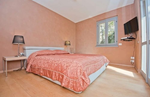 Fiumelatte Apartment | Vacation apartment/apartment for 4 guests with 120m² in Fiumelatte (122962)