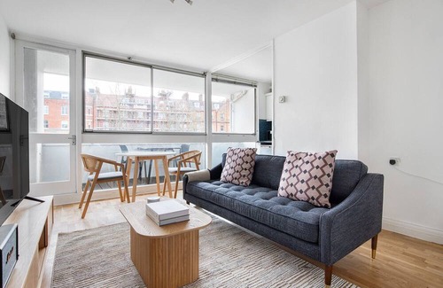 London City Centre Apartment | Open Marylebone 1BR, walk to Tube, Shops & Restaurants, by Blueground