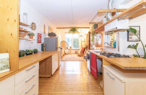 Sainte-Marie Apartment | Amazing Boho Apartment in Heart of Montreal