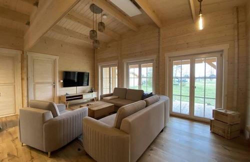 Eggesin House | Elmo Comfortable holiday residence