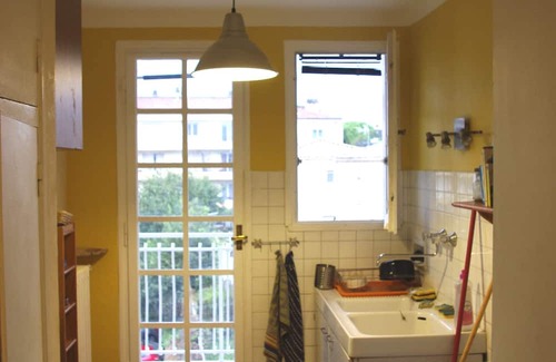 Estanove Apartment | Appartement Avec Terrasse et Parking Privatif