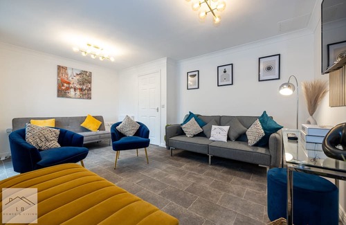 Manchester House | Comfy House | 8 Beds | 14 min to City Centre