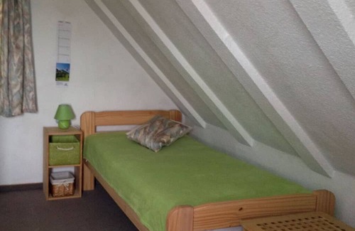 Altendorf Apartment | Holiday home on the meadow path