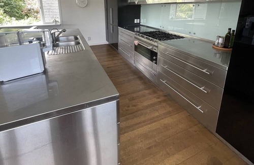 Remuera House | Spacious Haven in Prime Location: Your Ideal Holiday Getaway