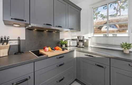 Dargen House | Neu Errichtetes Ferienhaus in Ruhiger Wohngegend mit Parkplatz, Sauna und Wlan - Fischerdorf