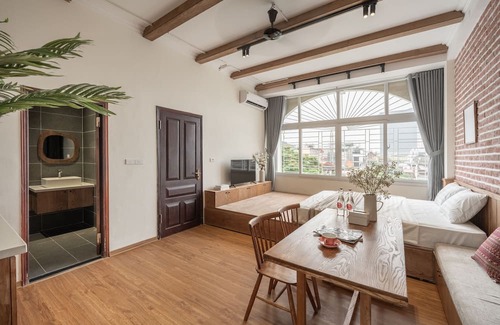 Trang Tien Apartment | HOME KEY Hanoi Center with Private Pool