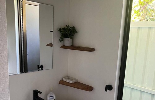 Uvita Cabin | Modern Jungle Cabana#6 - 1 Bedroom Queen bed & private bathroom, close to beach