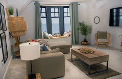 Penarth Apartment | Spacious 3-Bedroom Apartment Penarth Sea Front