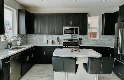 Pittsburg House | New & Big is better! Just listed
