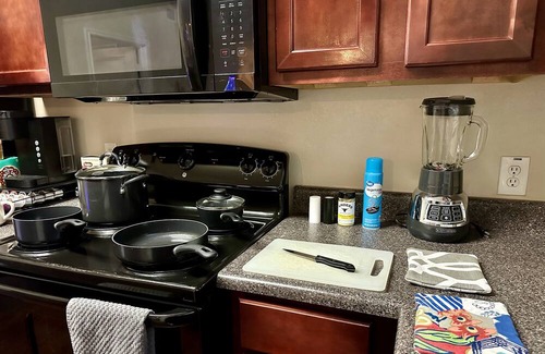 Sherman Apartment | Spacious Sunset Getaway w/ hot tub/gym/pool in an amazing centralized location