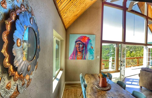 Cedar Crest House | mountain home near sandia trails.