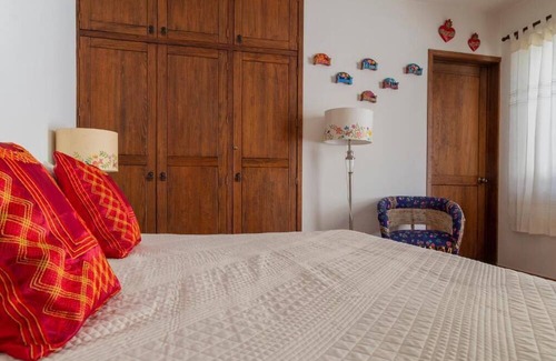 Reforma Bed & Breakfast | Habitación Alebirjes en Casa Los Arquitos B&B