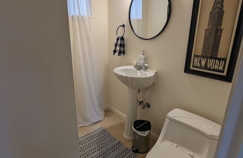 Coulterville House | 42 mi from Yosemite Gate. Sleeps10