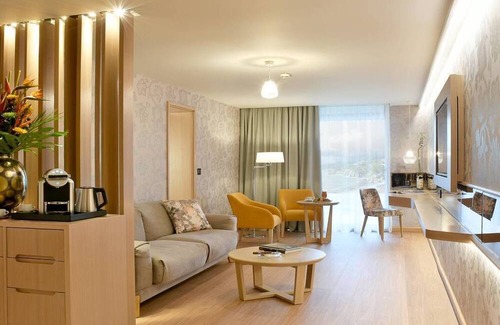 Przno Apartment | Superb 1BR Suite Near to the Sea