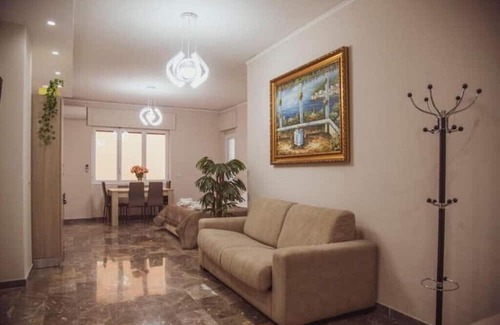 Poggiomarino Apartment | Campania Apartment Pompei Luxury - 150m from the station - 5km from Pompei