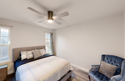 Denton Apartment | Modern guesthouse with great location near downtown