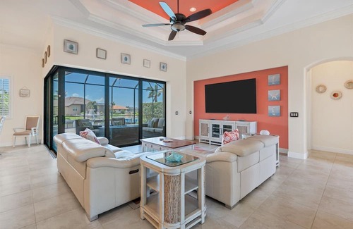 Burnt Store Isles Apartment | 3 Bedroom House 728572 by Houzlet