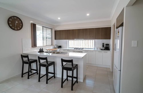 Coomera House | Cosy Home - House up to 8 Guests