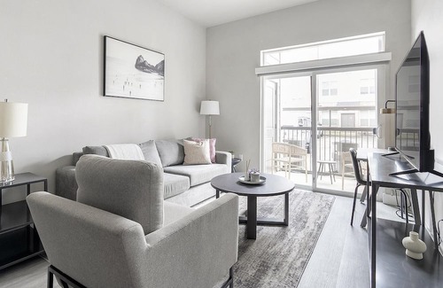 Round Rock Apartment | Modern Apartment in Prime Location (ID1403X254)