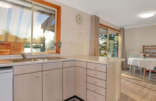 Winda Woopa House | Peaceful Dwelling: Hawks Nest Beach House - Your Ideal Family Retreat Just Steps from Jimmy's Beach!