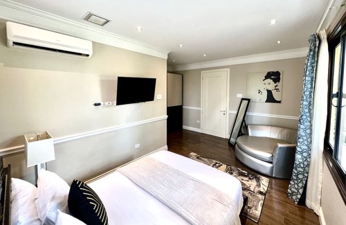 Port of Spain Apartment | Pandora Luxury Home in POS: Queen Guest Room