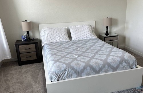 Northfield House | Modern/Cozy 2-bedroom Townhouse in Prime Location North Field Stapleton