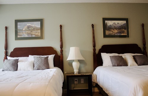 Saskatoon Downtown House | Cozy Standard Double Suites
