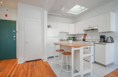 Hull Apartment | Du Portage 1-Bedroom Condo