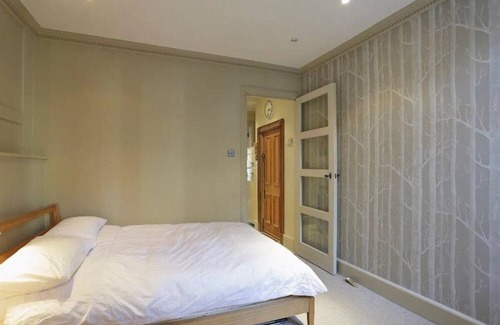 London City Centre Apartment | Charming One Bedroom Flat located in Covent Garden, Central London.