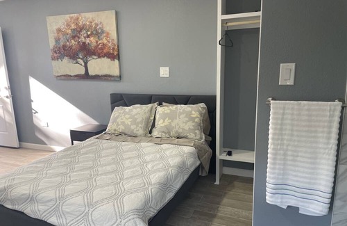 Houston Apartment | Petite Maison, the Best Suite