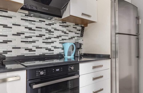 Nisantasi Apartment | Bohemian Flat in Nisantasi with Central Location