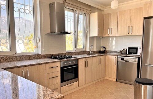 Kargicak Villa | Dazzling Villa with Private Pool in Alanya