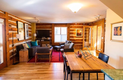 Snowmass Village Cabin | Perfect mountain getaway! Cozy 3-bedroom cabin in Snowmass Village, CO!