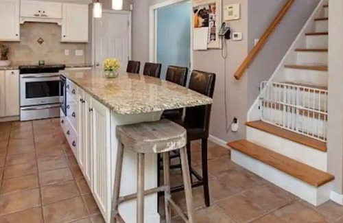 Sandwich House | Luxurious Home with Heated Pool