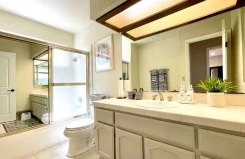 Cupertino House | Two Room Luxury by Apple campus