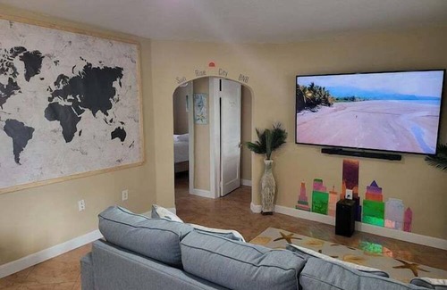 Fort Pierce Apartment | 2 Bedroom 773102 by Houzlet