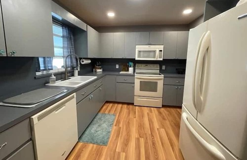 Vero Beach Apartment | 4 Bedroom 756235 by Houzlet