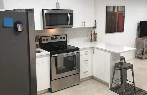Colee Hammock Apartment | 2 Bedroom 736103 by Houzlet