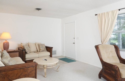 Harbour Heights Apartment | 2 Bedroom House 728590 by Houzlet
