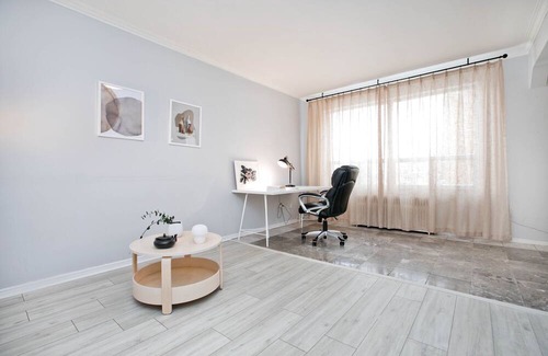 Downsview Apartment | Parkview Home 5