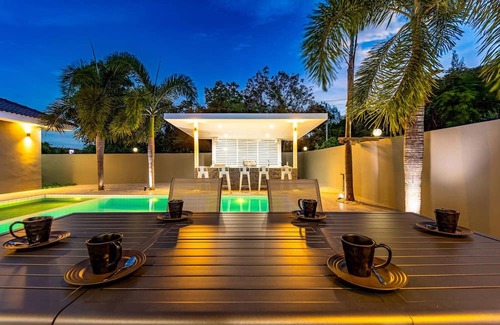 Khao Tao Villa | Modern Pool Villa with 5 Bedrooms (EDO)