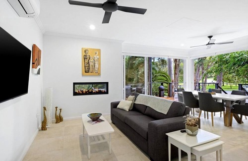 Erina House | Erina Valley Treehouse