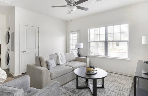 Fort Worth Apartment | Modern Apartment in Prime Location (ID1401X785)
