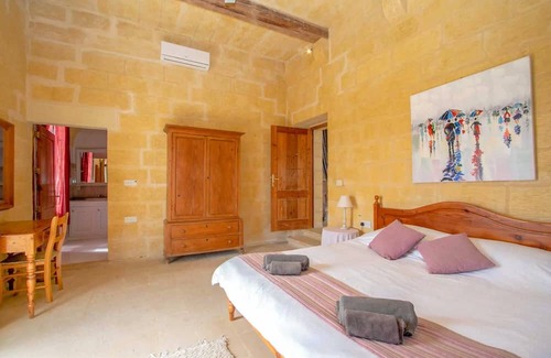 Kercem Villa | Ghar Ilma IV – Santa Lucija Holiday Home