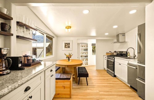 Ojai House | 15% Off June WkDays! Scenic Upper Ojai Retreat