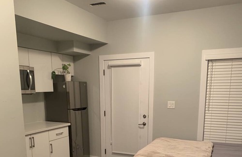 Barrie Apartment | Clean studio apartment. Home away from home