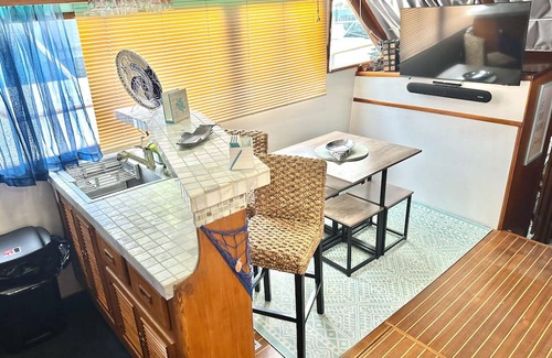 Key Largo Boat Rental | Lady Blue Yacht in FL KEYS