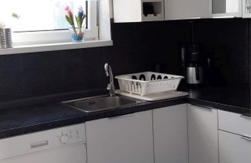 Hayingen Apartment | Apartment 'Städtle-Blick' with Shared Garden, Balcony and Wi-Fi