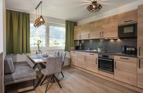 Seblas Apartment | Holiday apartment with balcony and heating