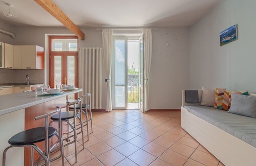 Mandello del Lario Apartment | La Casa sul Fiume by Varenna Holidays